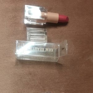 KKW PINK CREME LIPSTICK 3